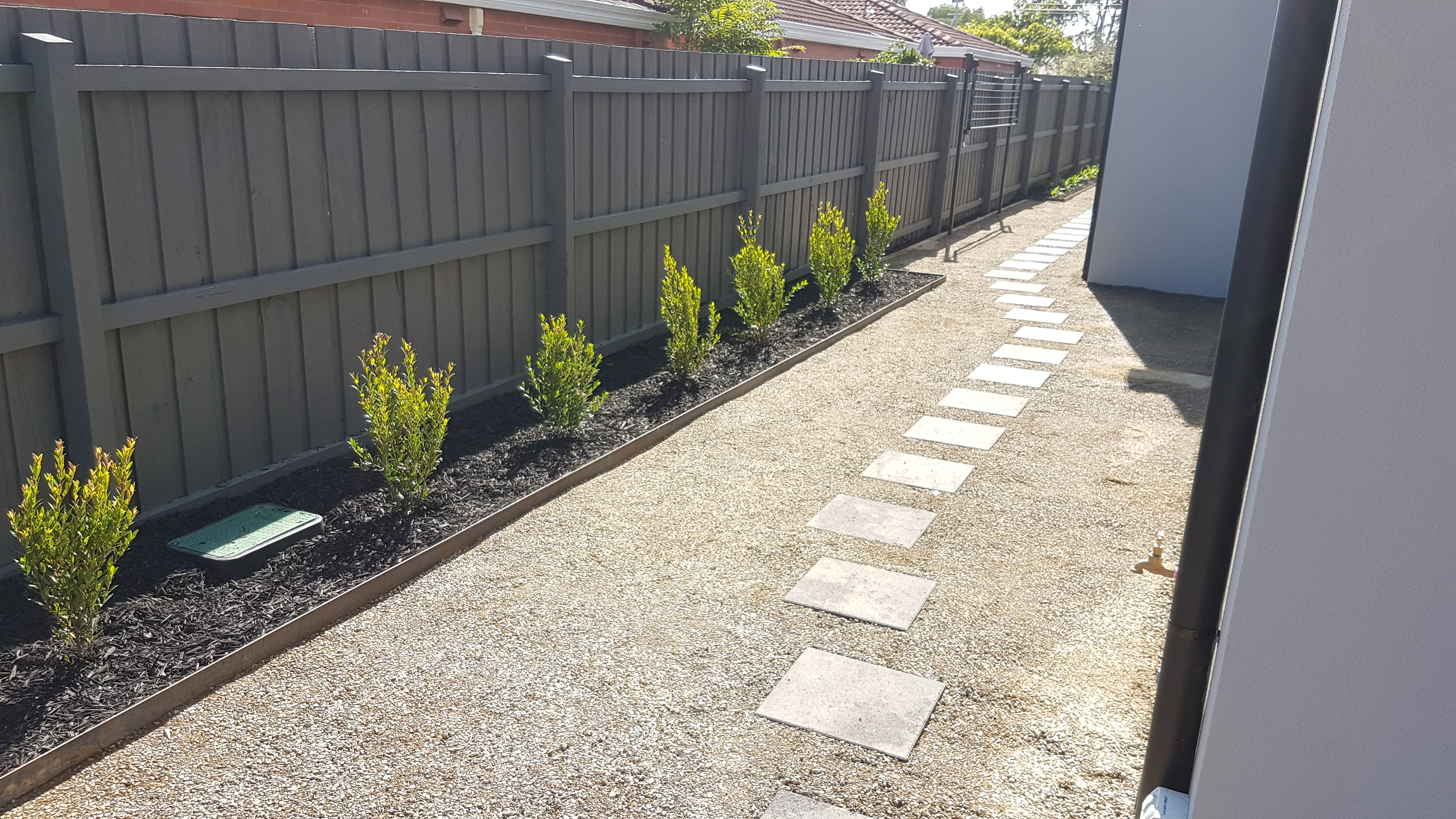 Straight Steel Garden Edging 2 Applied Horticultural Services