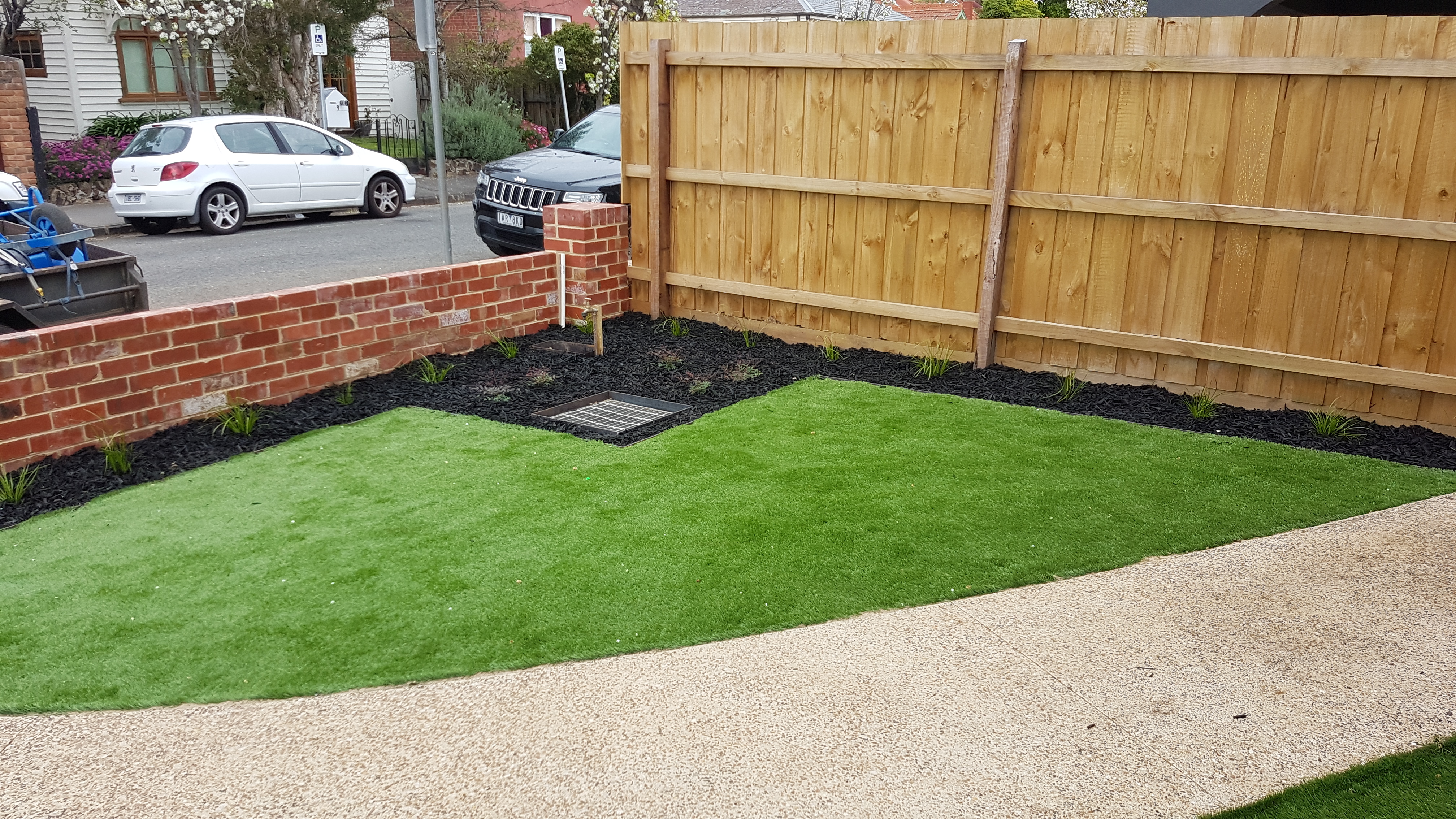 Straight Steel Garden Edging 4 Applied Horticultural Services